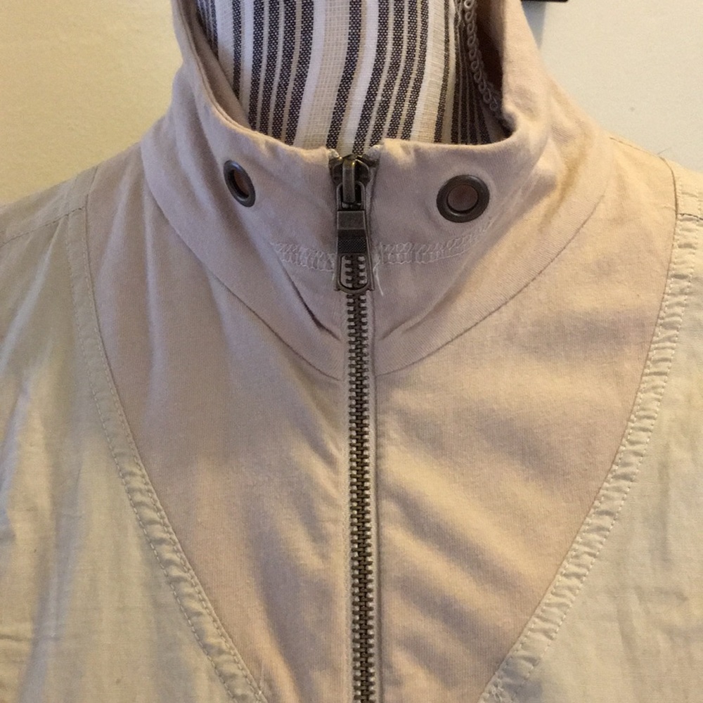 Light Spring Jacket - image 3